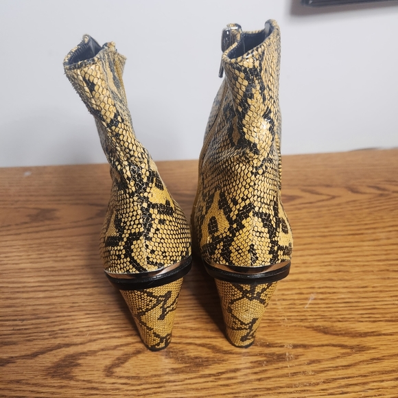 Steve Madden Rarely Yellow Snake Ankle Boots - Picture 3 of 5